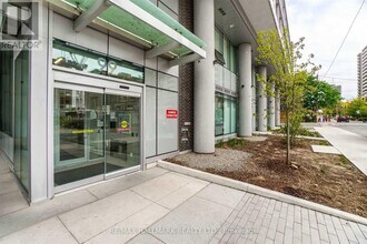 99-999 Broadway Ave in Toronto, ON - Building Photo - Building Photo