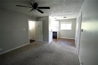 1014 E 23rd St in Bryan, TX - Building Photo - Building Photo