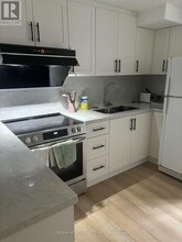 597 Cullen Ave in Mississauga, ON - Building Photo - Building Photo