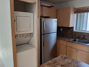 3254 W 70th St, Unit 202 A in Hialeah, FL - Foto de edificio - Building Photo