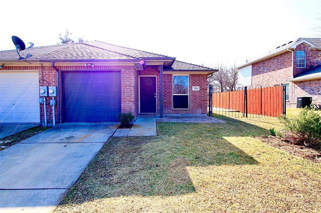 property at 1786 Lago Vista