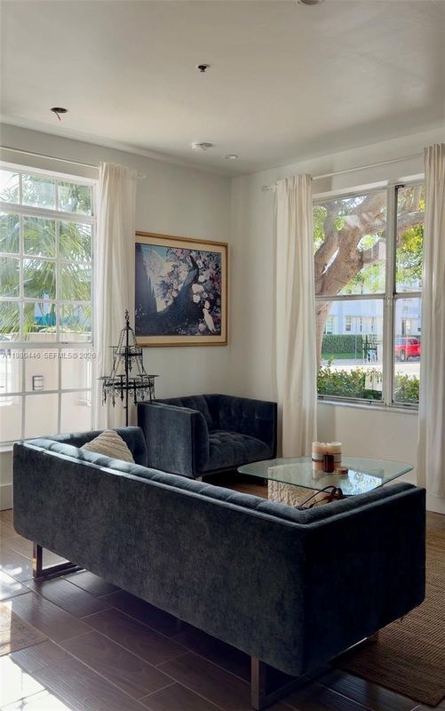 1502 Jefferson Ave in Miami Beach, FL - Foto de edificio - Building Photo