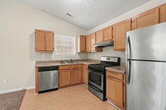 3787 River Ridge Ct in Decatur, GA - Building Photo - Building Photo