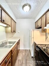 692 Atlantic Ave in Red Lion, PA - Building Photo - Building Photo