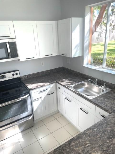 1544 SE 24th Ct in Homestead, FL - Building Photo - Building Photo