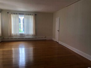 100-05 69th Ave-Unit -2nd Fl in Queens, NY - Building Photo - Building Photo