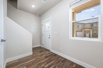 49 475 E in Enterprise, UT - Building Photo - Building Photo