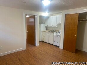 176 N Beacon St in Boston, MA - Building Photo - Building Photo