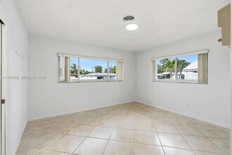 1260 SW 8th St in Boca Raton, FL - Building Photo - Building Photo