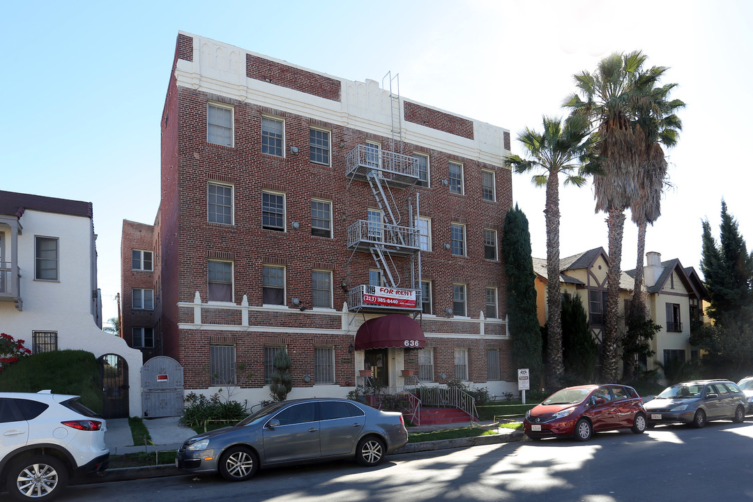 Stanford Apartments in Los Angeles, CA - Building Photo