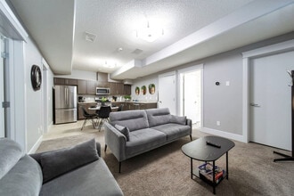 3573 Cherry Landing SW in Edmonton, AB - Building Photo - Building Photo