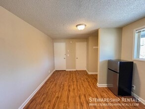 1793 Patterson Alley in Eugene, OR - Building Photo - Building Photo