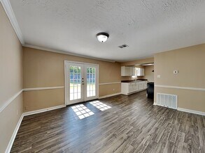 407 Harold Ln in Baytown, TX - Building Photo - Building Photo