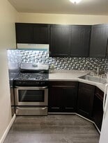 921 N 29th St, Unit 2 in Philadelphia, PA - Building Photo