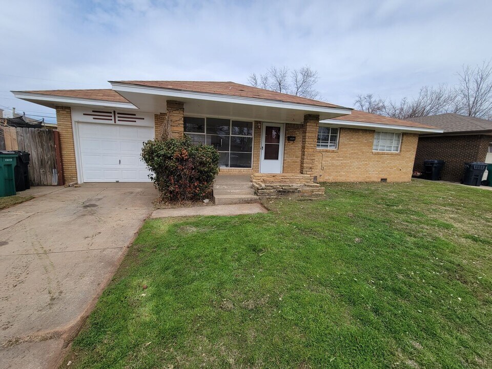 4721 NW 15th St in Oklahoma City, OK - Building Photo