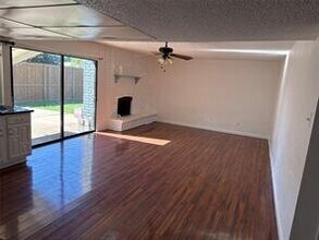 4201 Longstraw Dr in Fort Worth, TX - Building Photo - Building Photo
