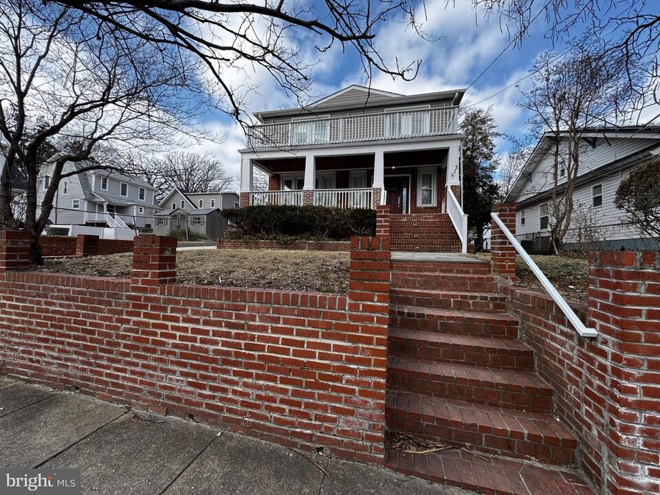 513 Whittier St NW in Washington, DC - Building Photo