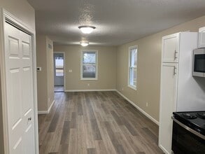 512 Blackman St in Jackson, MI - Building Photo - Building Photo