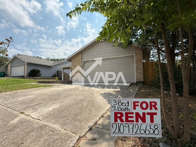 8312 Spring Town St in Converse, TX - Building Photo - Building Photo