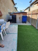 808 Hollister St in San Diego, CA - Building Photo