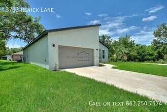3703 Renick Ln in North Port, FL - Building Photo - Building Photo