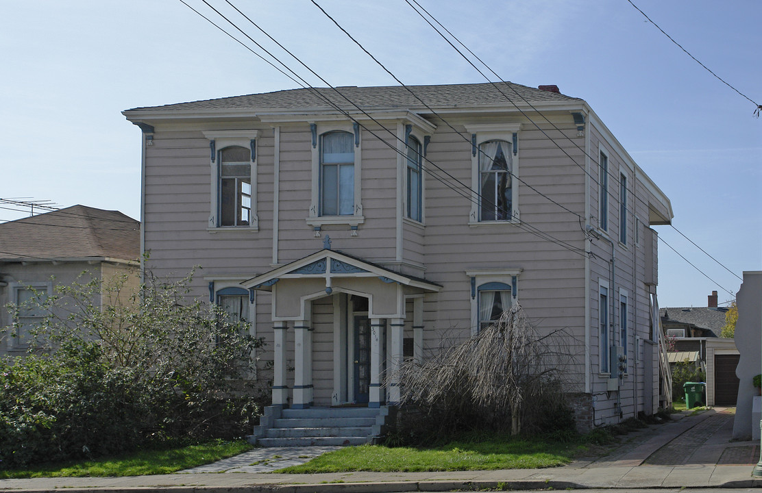 3014 Encinal Ave in Alameda, CA - Foto de edificio