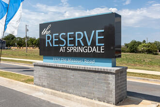 The Reserve at Springdale in Springdale, AR - Foto de edificio - Building Photo