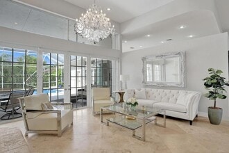 9724 NW 66th Pl in Parkland, FL - Foto de edificio - Building Photo