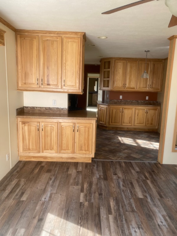 36 River St in Milford, ME - Foto de edificio - Building Photo