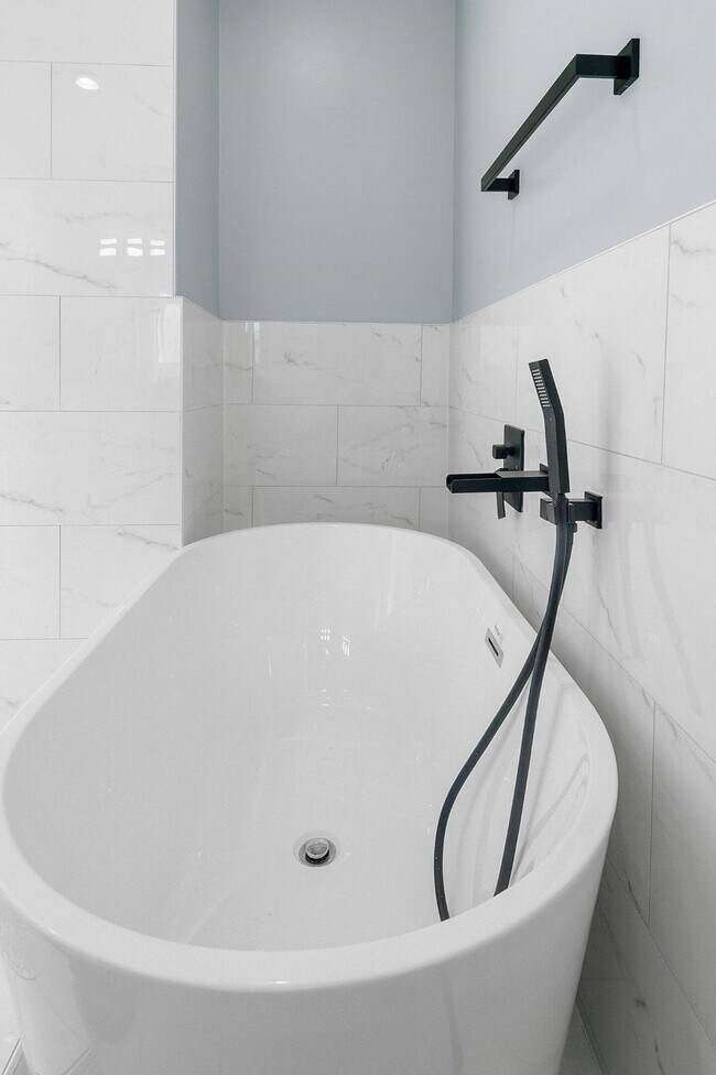 2007 Briley St in Houston, TX - Building Photo - Building Photo