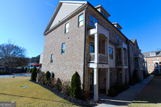 1280 Stone Castle Cir in Smyrna, GA - Building Photo - Building Photo