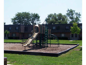 Lighthouse Point Townhomes in Racine, WI - Foto de edificio - Building Photo