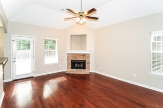 1021 Cordova Ridge Pl in Cordova, TN - Building Photo - Building Photo