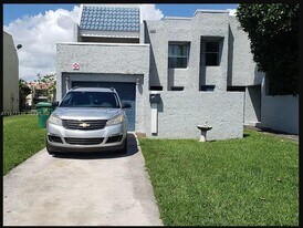1815 NW 56th Terrace in Lauderhill, FL - Building Photo
