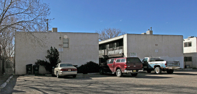 517-521 Charleston St SE in Albuquerque, NM - Building Photo - Building Photo