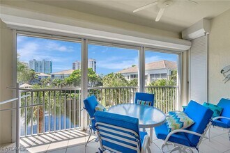 7654 Pebble Creek Cir in Naples, FL - Building Photo - Building Photo