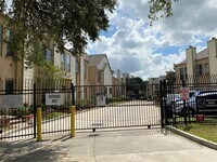 8299 Cambridge St photo'