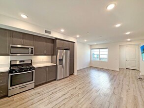 843 Blackstone Dr in San Marcos, CA - Building Photo - Building Photo