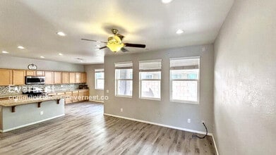 10228 Ruggles Mansion Ave in Las Vegas, NV - Building Photo - Building Photo