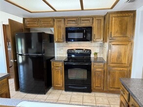 331 Live Oak Dr in Mountain City, TX - Building Photo - Building Photo