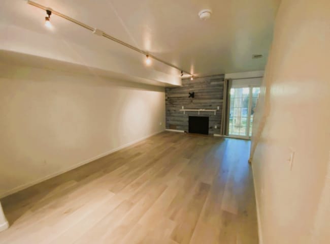 17293 E Ford Dr in Aurora, CO - Building Photo - Building Photo