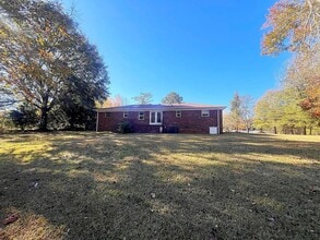 106 Lori Dr in Simpsonville, SC - Building Photo - Building Photo