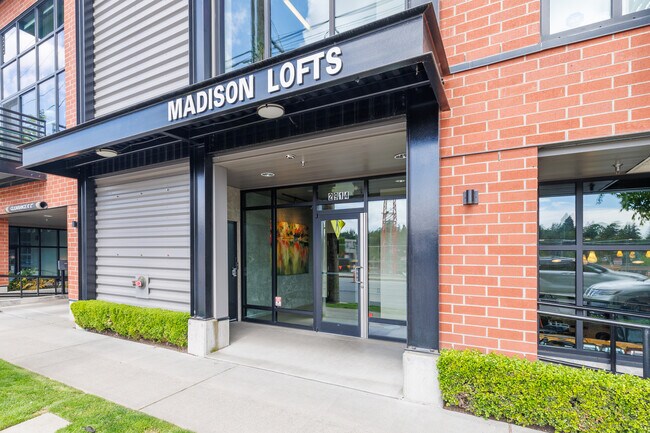 2914 E Madison St in Seattle, WA - Foto de edificio - Building Photo