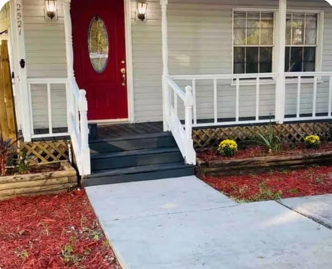 property at 2521 Lorraine St