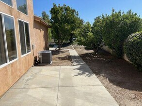 46064 Paseo Gallante in Temecula, CA - Building Photo - Building Photo