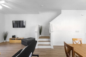 2650 N Old Lake Wilson Rd in Kissimmee, FL - Building Photo - Building Photo