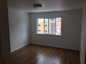 1472 12th Ave, Unit 1472 in San Francisco, CA - Building Photo - Building Photo