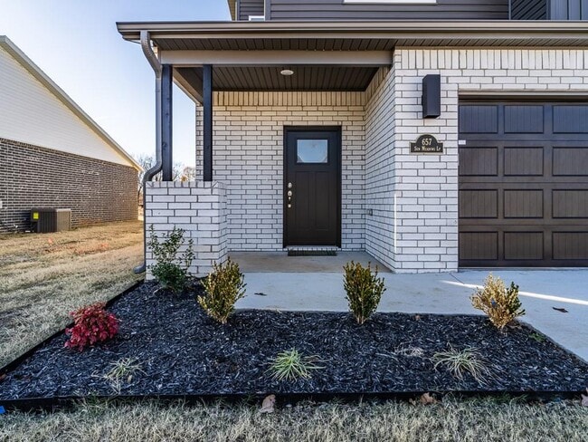 657 Sun Meadow Dr in Centerton, AR - Building Photo - Building Photo