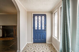 406 Bellevue Dr in Cleburne, TX - Building Photo - Building Photo