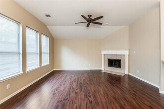 5005 Stonecrest Dr in McKinney, TX - Building Photo - Building Photo